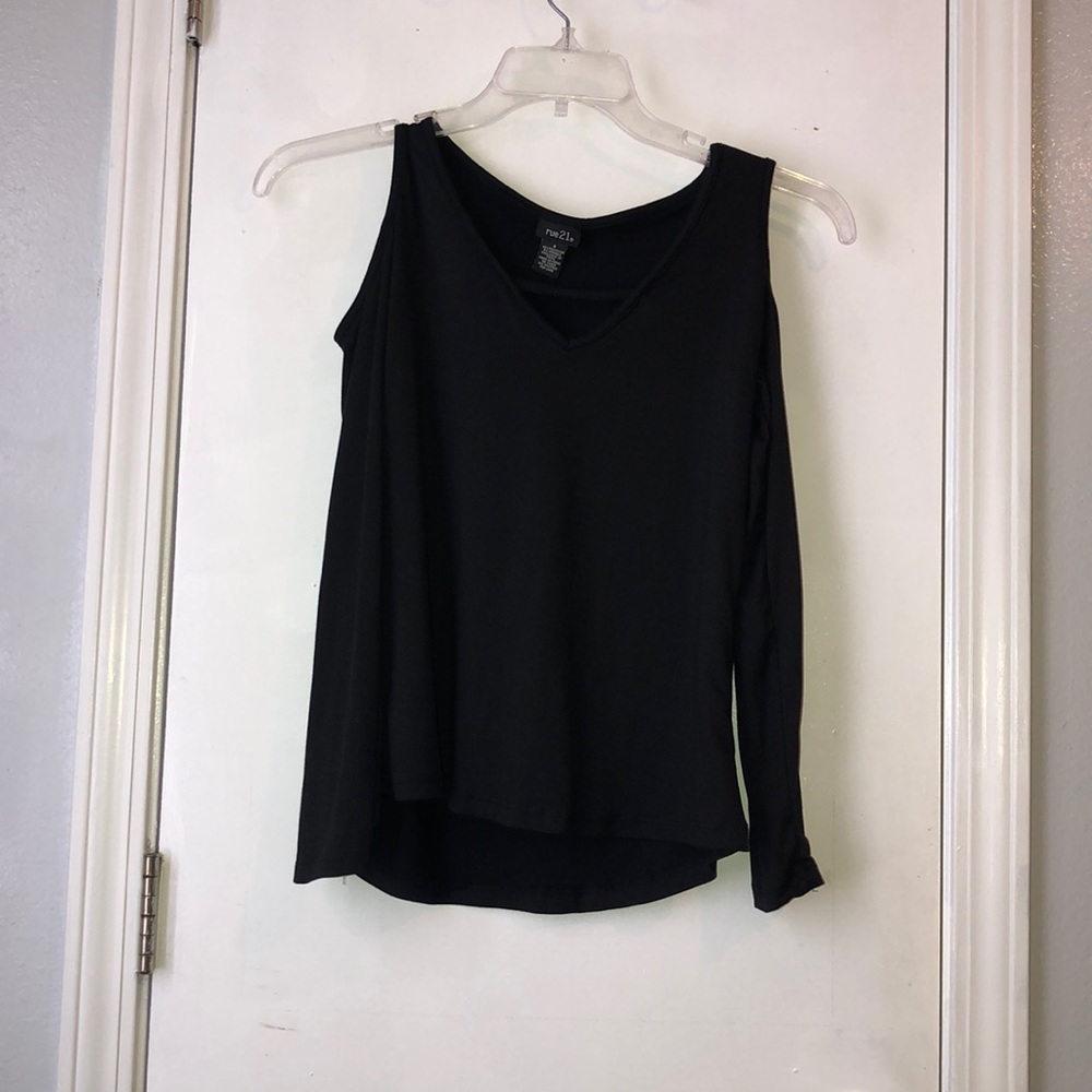 long sleeve cold shoulder